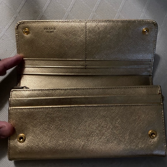 Prada Gold Long Wallet - Picture 5 of 15